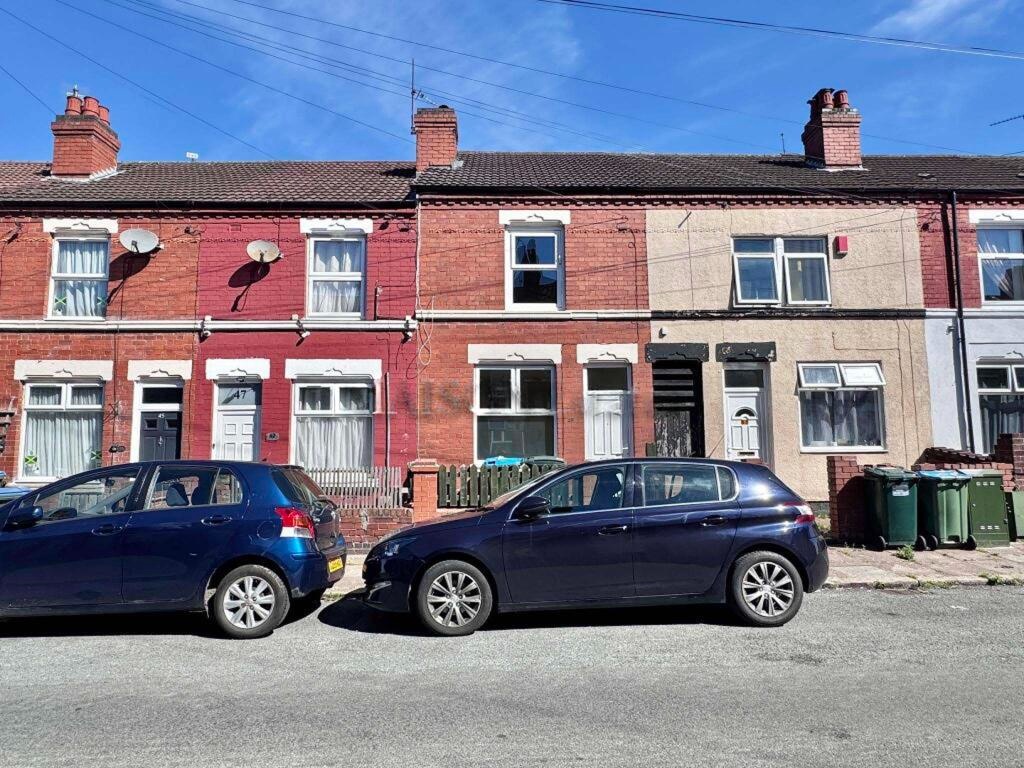 2 Bed Terraced House, Chandos St, CV2 photo 2