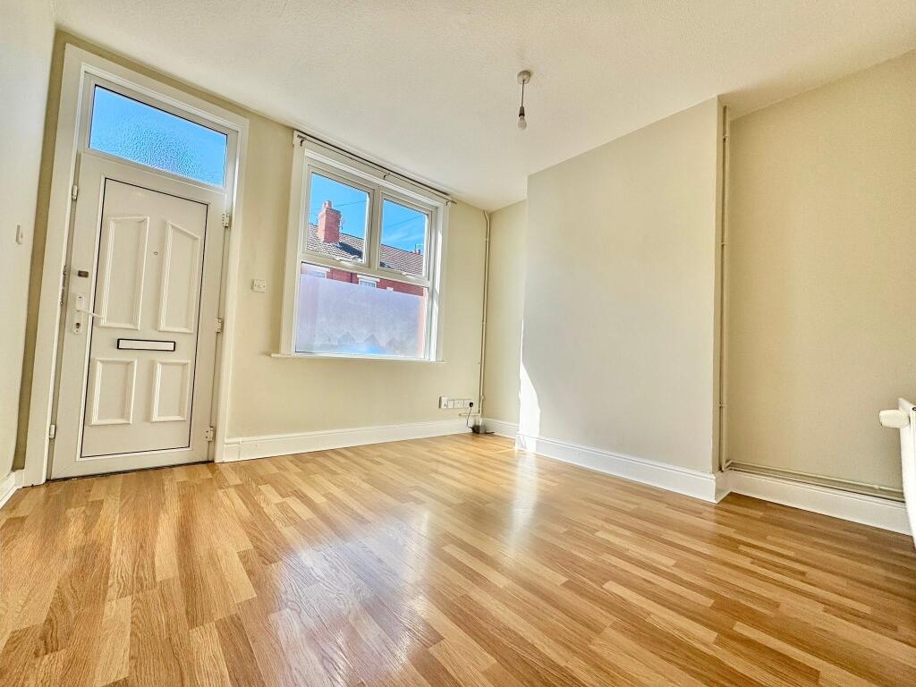 2 Bed Terraced House, Chandos St, CV2