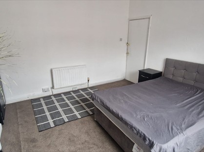Room in a Shared House, Leek Road, ST1