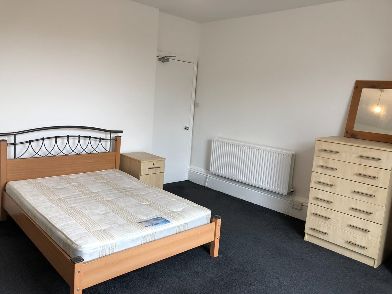 2 Bed Flat, Withington Road, M16 photo 2