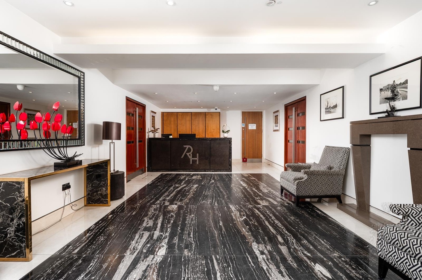 2 Bed Flat, Roland House, SW7 photo 5