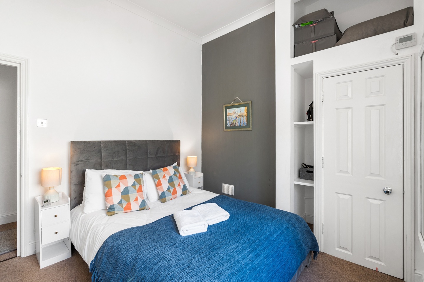 2 Bed Flat, Marine Parade, BN2 photo 4