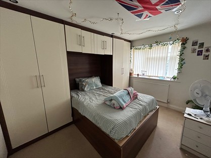 4 Bed Detached House, Arden Close, UB4