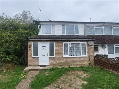 4 Bed Semi-Detached House, Cotlandswick, AL2