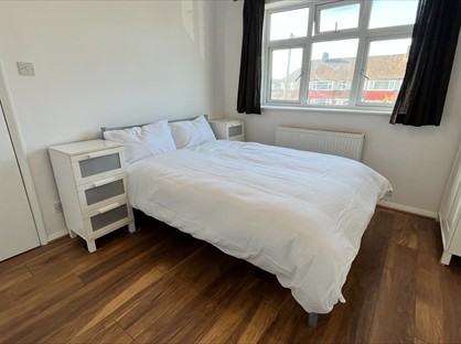 Room in a Shared House, Dane Road, TW15
