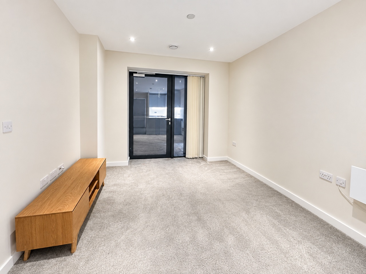 1 Bed Flat, Block A, M3 photo 3