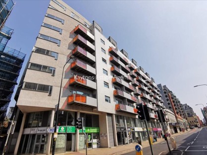 Room in a Shared Flat, Whitworth St West, M1