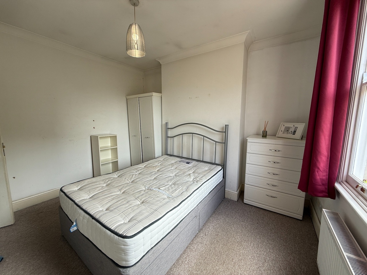 Room in a Shared House, Axminster Road, N7