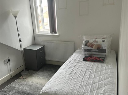 Room in a Shared House, Mount Pleasant Avenue, B21