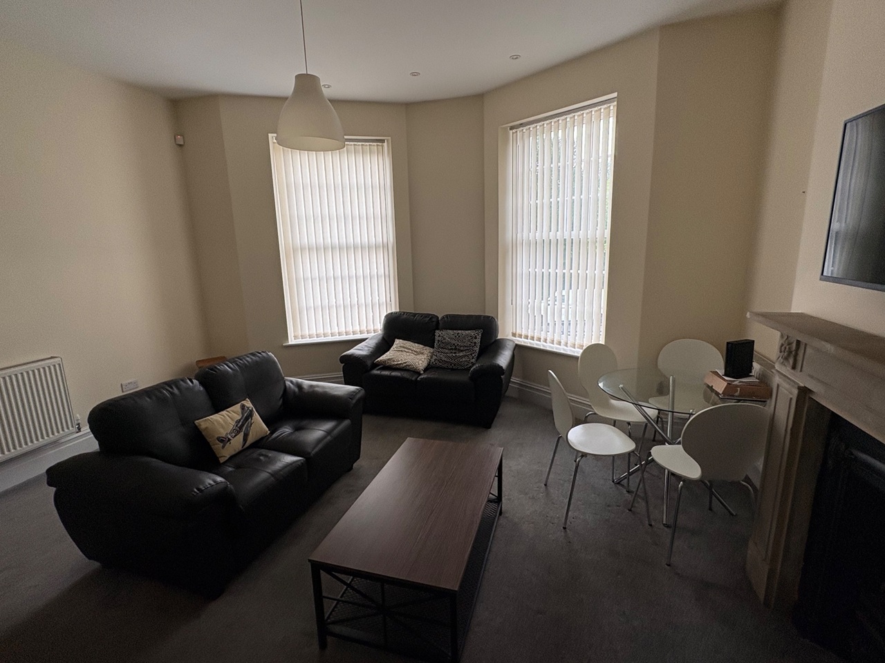 2 Bed Flat, Aigburth Vale, L17 photo 3