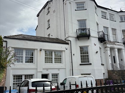 2 Bed Flat, Aigburth Vale, L17