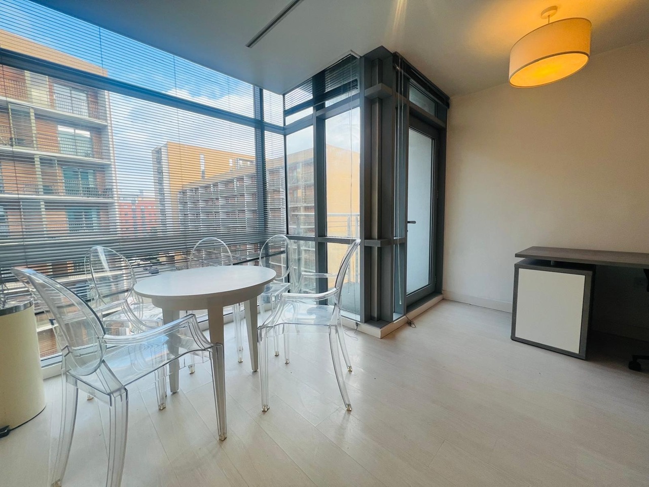 Studio Flat, Manor Mills, LS11 photo 4