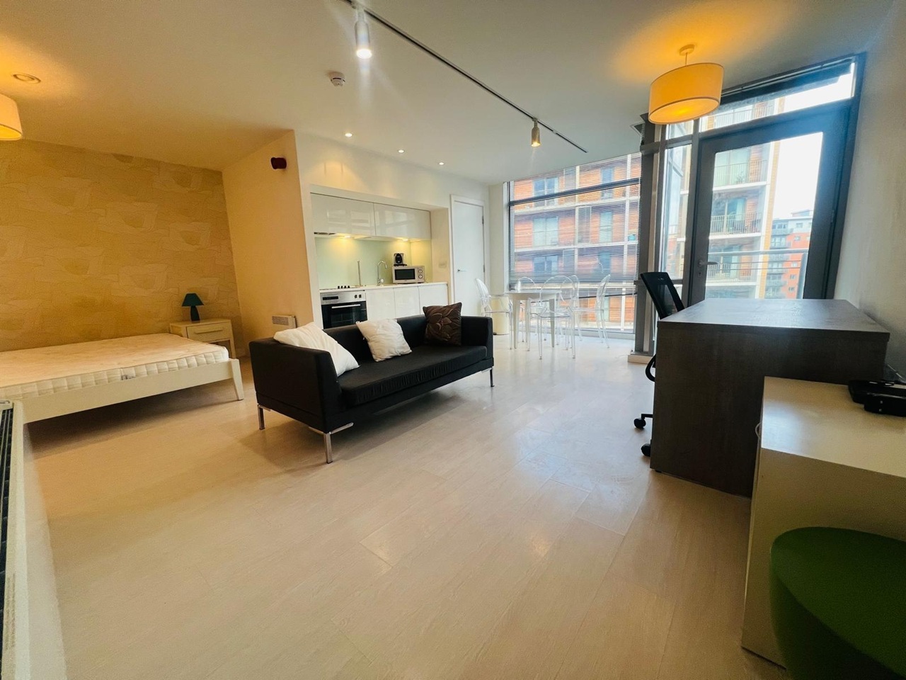 Studio Flat, Manor Mills, LS11