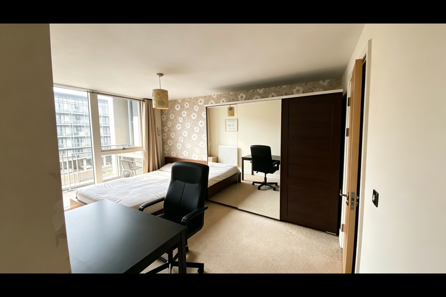 2 Bed Flat, Longleat Avenue, B15 photo 5