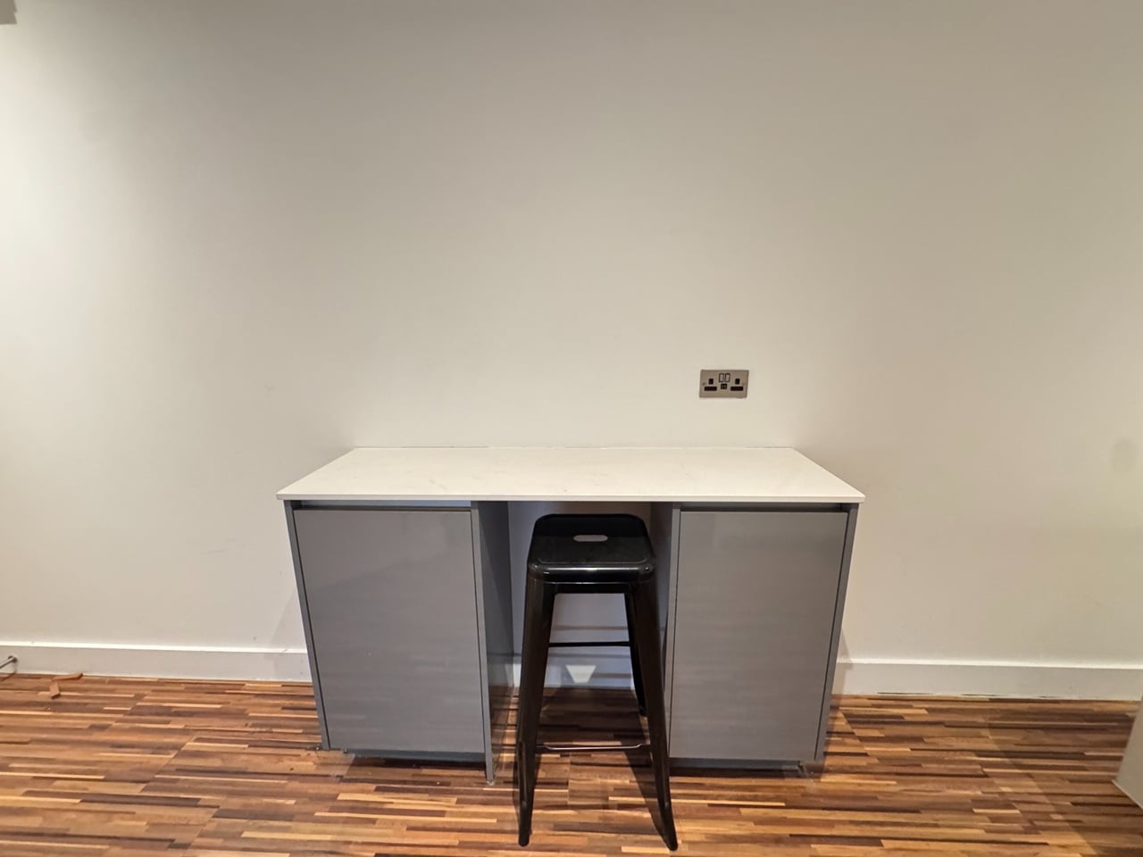 Studio Flat, West Point, M16 photo 4