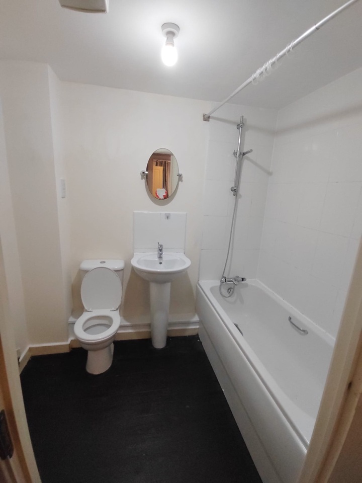 2 Bed Flat, Pavilion Close, LE2 photo 5