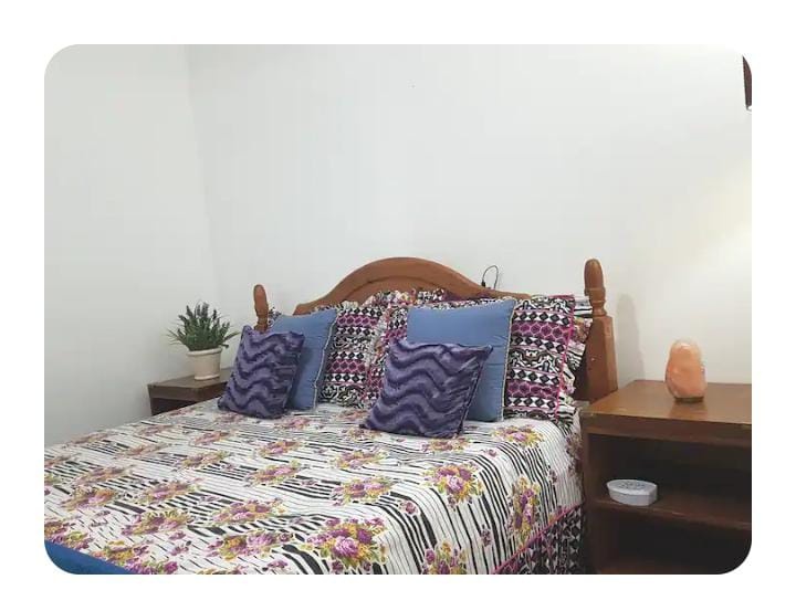 Room in a Shared House, Har Road, B24
