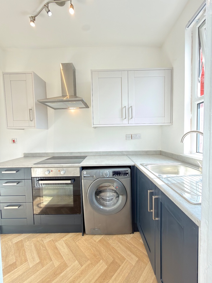 2 Bed Terraced House, Florence St, LS9 photo 5