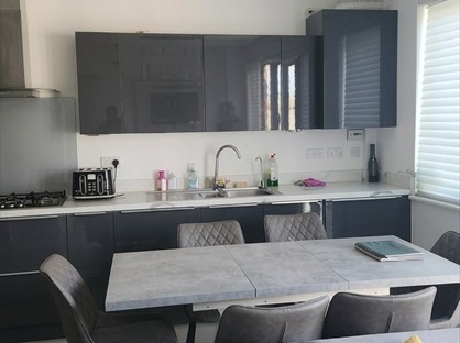3 Bed Semi-Detached House, Cane Hill Drive, CR5