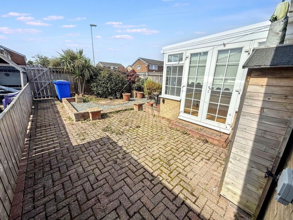Cramlington - 2 Bed Bungalow, Pentridge Close, NE23 - To Rent Now for £ ...