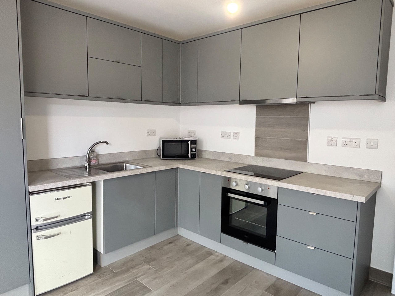 2 Bed Flat, Stokes Croft, BS1 photo 4