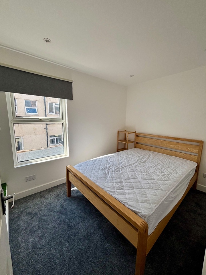 Room in a Shared House, Anfield Road, L4