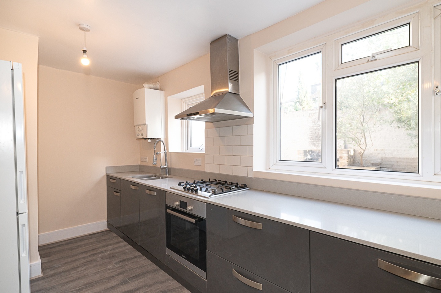 1 Bed Flat, Chantrey Road, SW9 photo 3