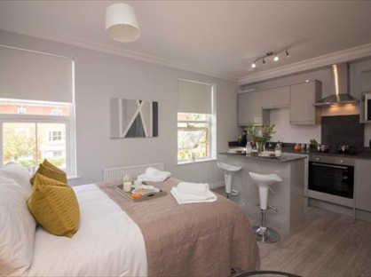 Studio Flat, Helena House, RG1
