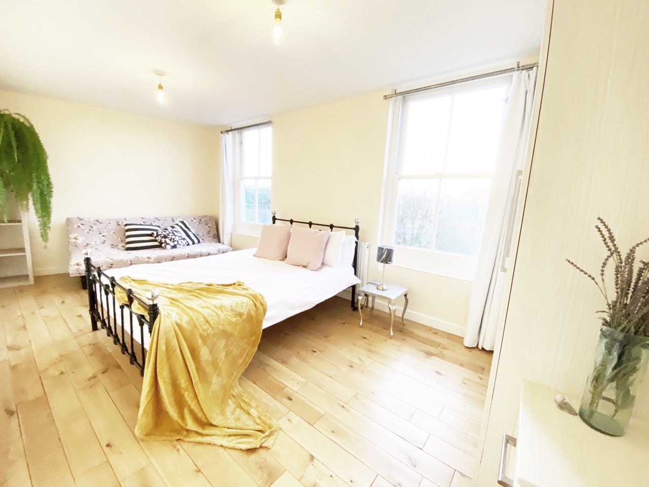 2 Bed Flat, Whitechapel, E1