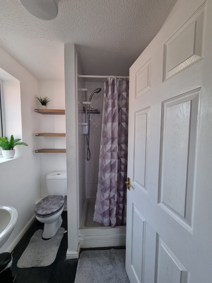 Room in a Shared House, Weave Close, NG6 photo 2