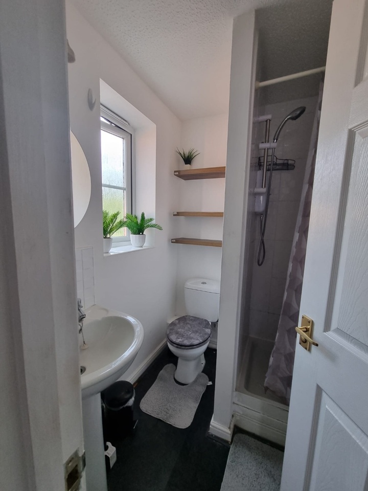 Room in a Shared House, Weave Close, NG6 photo 3