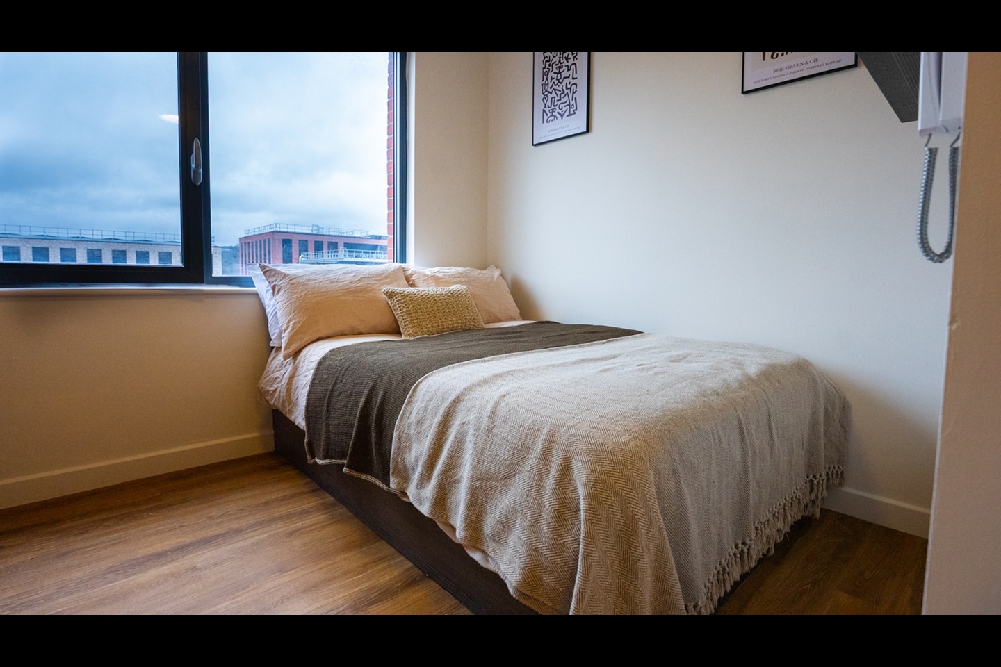 Studio Flat, Pearl Works, S1 photo 2
