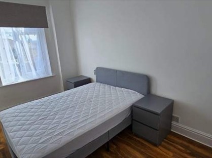 Room in a Shared House, Lecester Road, M8