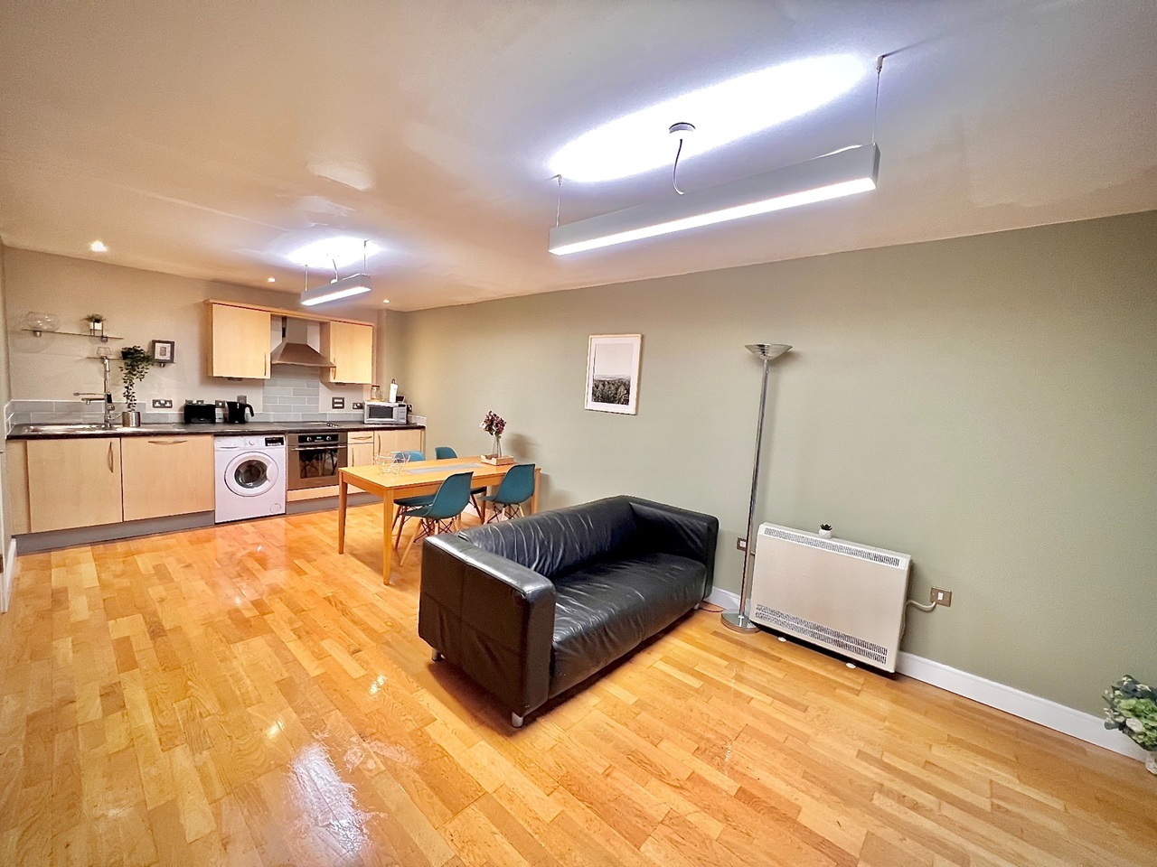 1 Bed Flat, Thomas Court, BS1