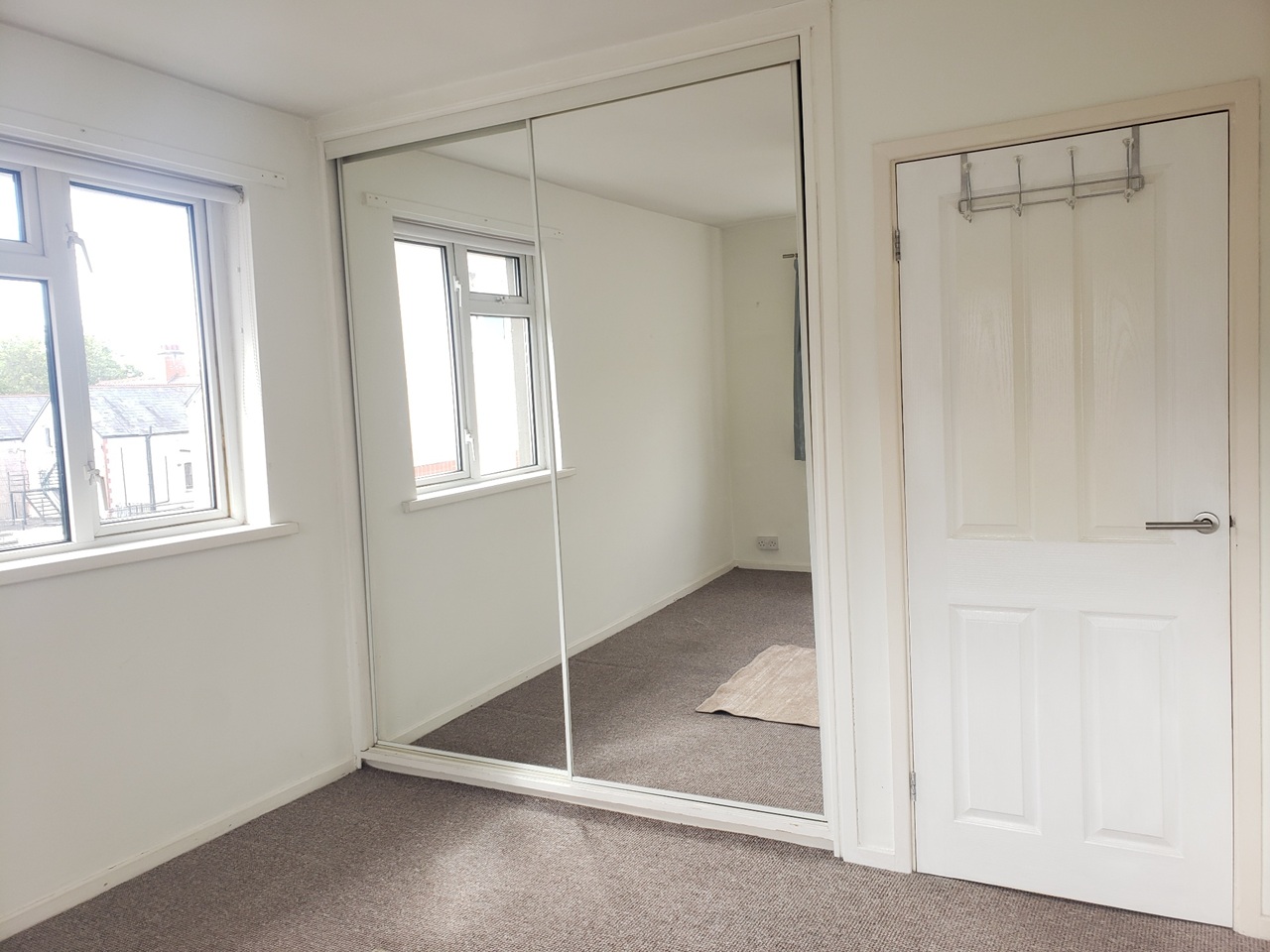 2 Bed Flat, Harrismith Road, CF23 photo 4