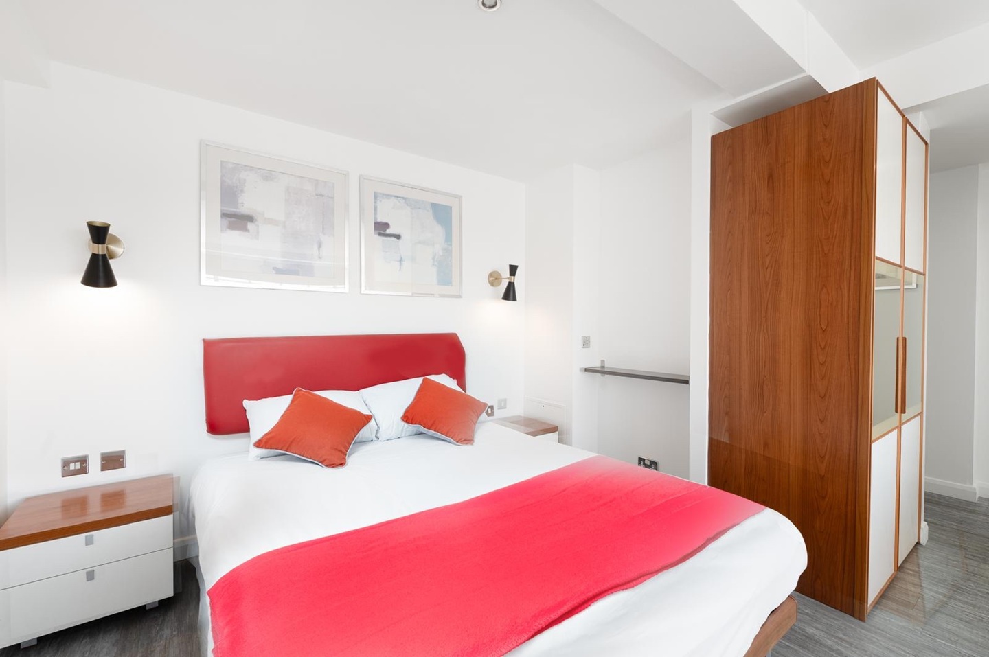 1 Bed Flat, Roland House, SW7