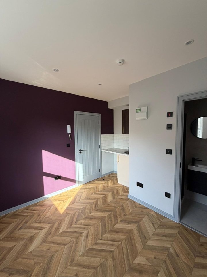 Studio Flat, Southwell Road, SE5