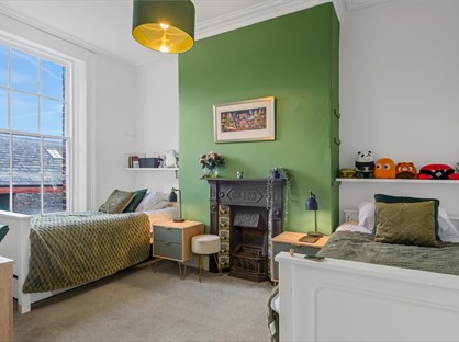 4 Bed Terraced House, Sandown Lane, L15
