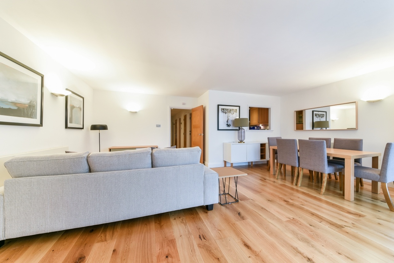 2 Bed Flat, Benbow House, SE1 photo 2