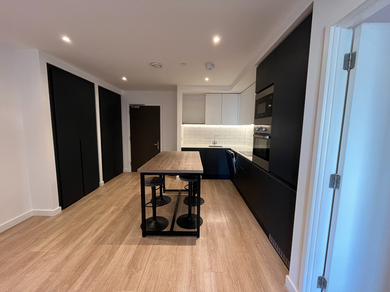 2 Bed Flat, Vita Living, M1 photo 5
