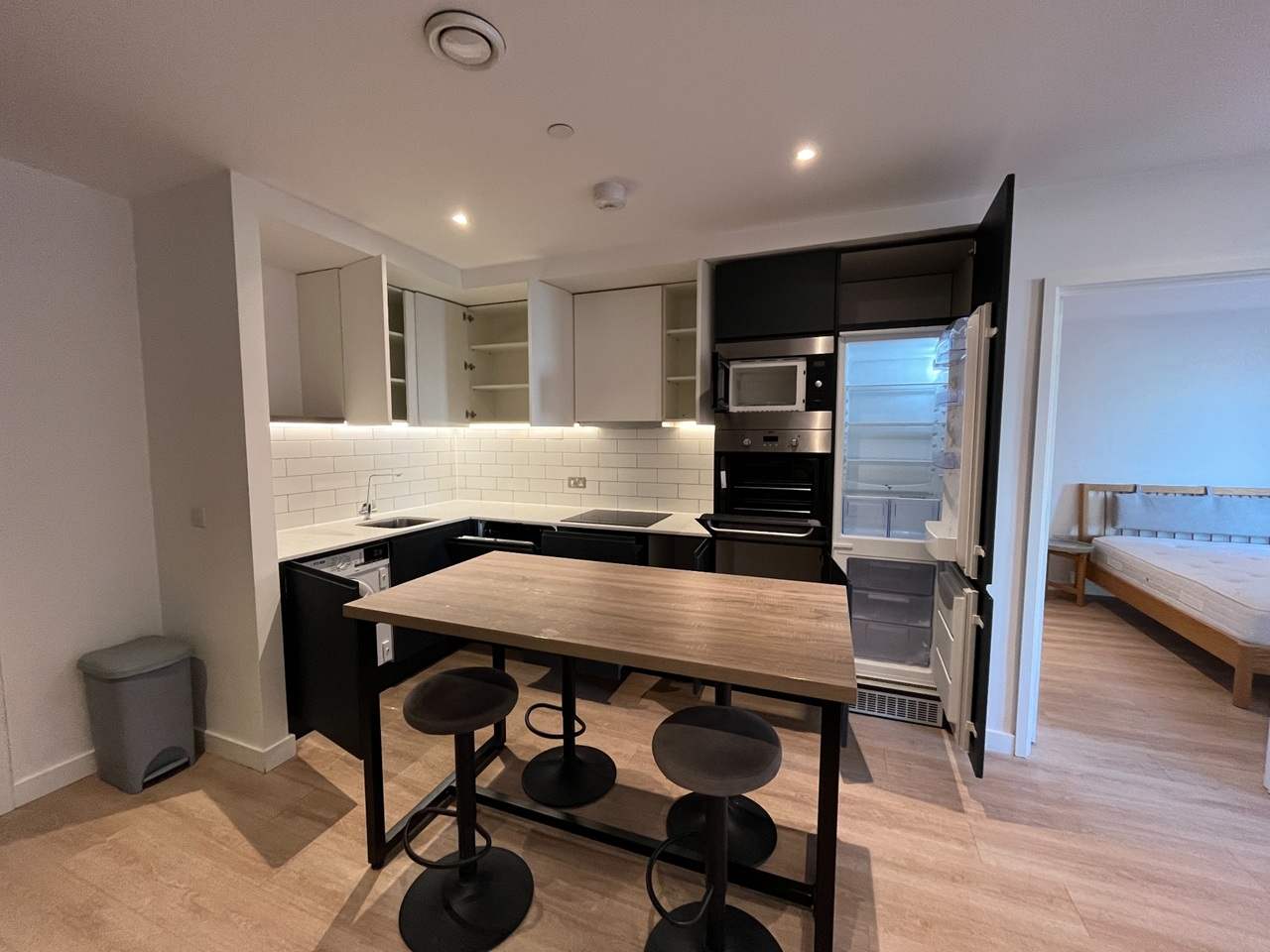 2 Bed Flat, Vita Living, M1 photo 4