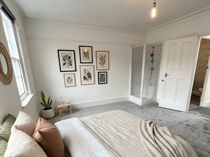 Room in a Shared Flat, Strutton Ground, SW1P