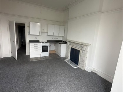 1 Bed Flat, Priory Avenue, TN34