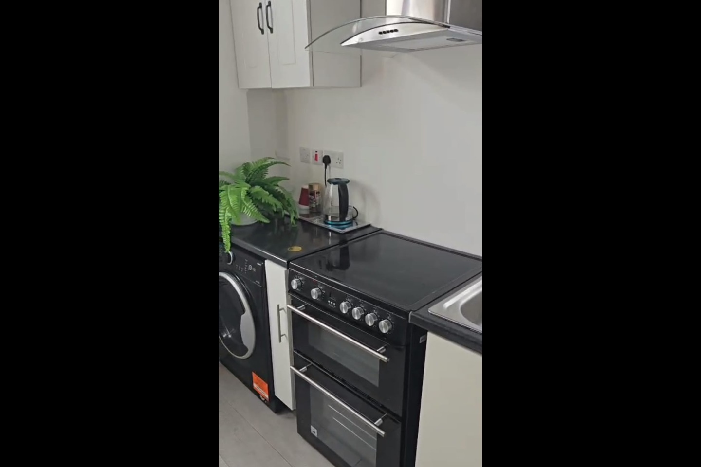 Studio Flat, Howden Road, LE2 photo 4