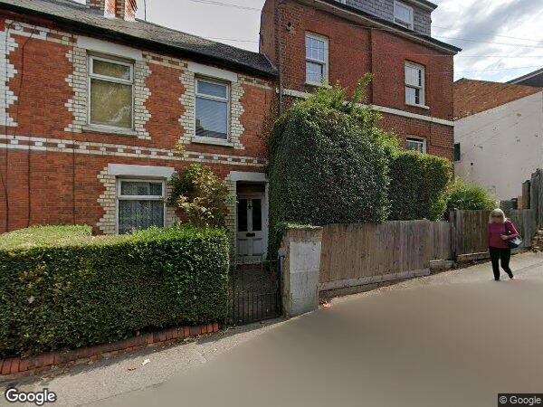 3 Bed Terraced House, Southampton St, RG1