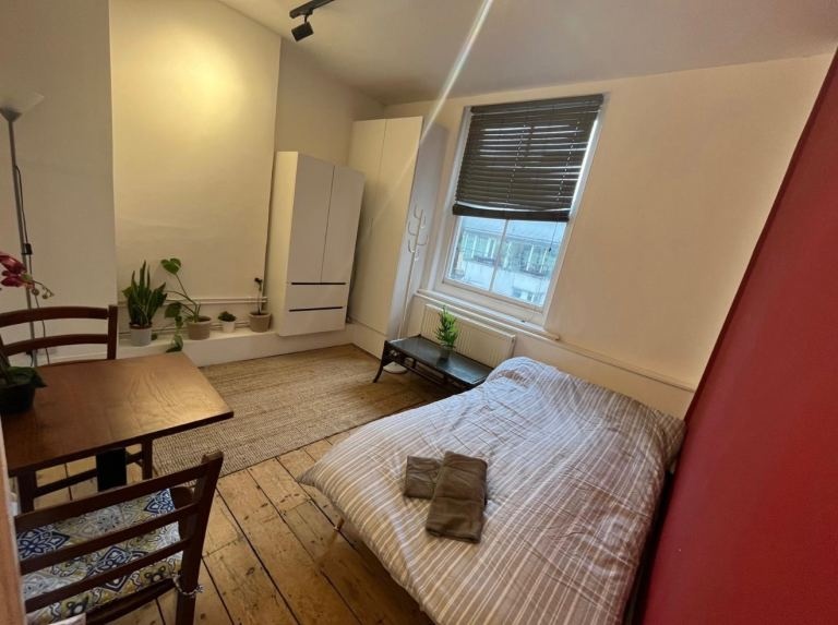 Studio Flat, Upper St, N1 photo 3