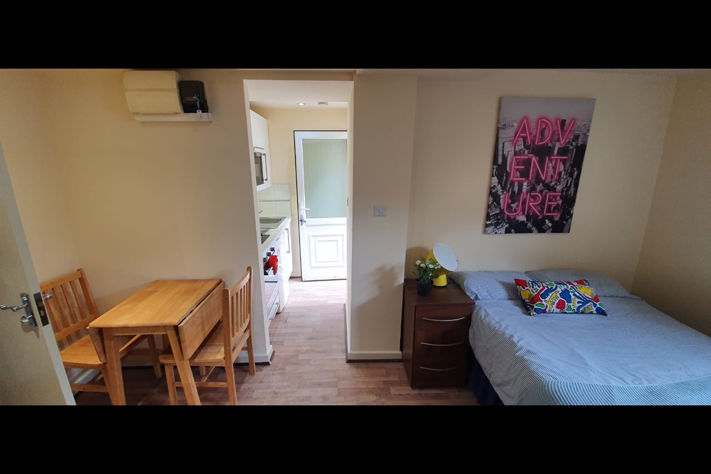 Studio Flat, Ashmore Road, W9 photo 5