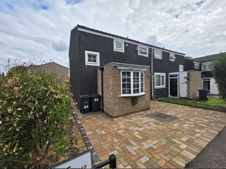 Room in a Shared House, Melbourne Avenue, B19