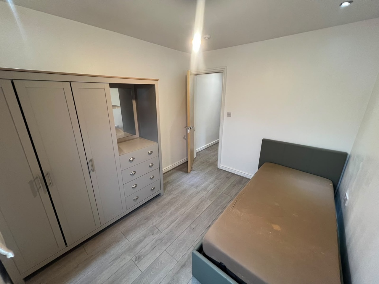 4 Bed Flat, Great Western St, M14 photo 5