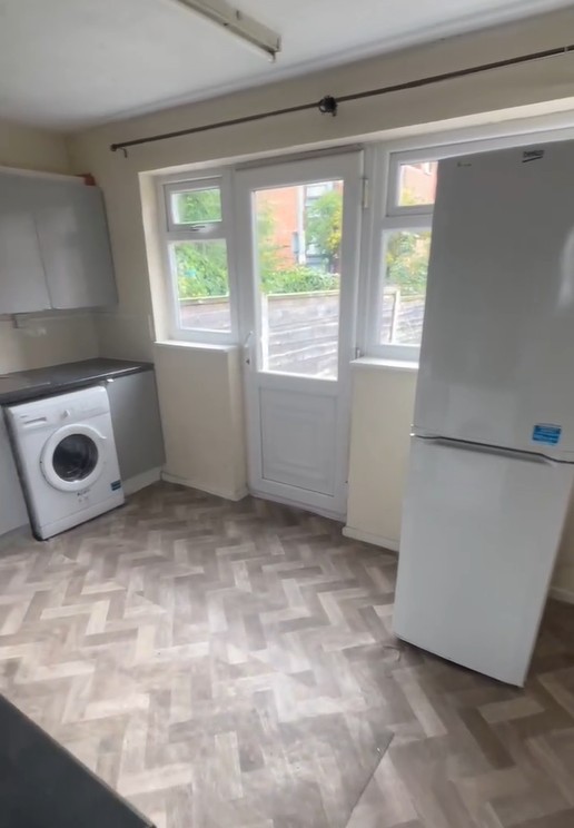 Room in a Shared House, Addison Close, M13 photo 5
